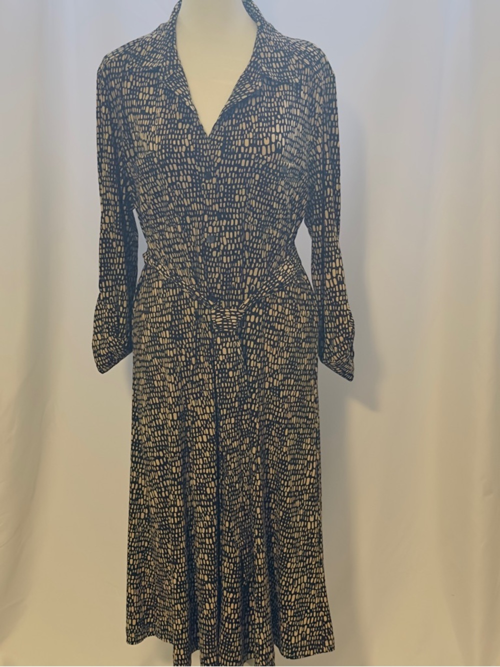 Chico's Womans Geometric Black & Tan Frt Button Closure Sz 2/L Collard Dress